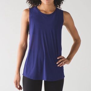 LULULEMON WOMENS Get low muscle tank, like new, size 6 (no tags), navy